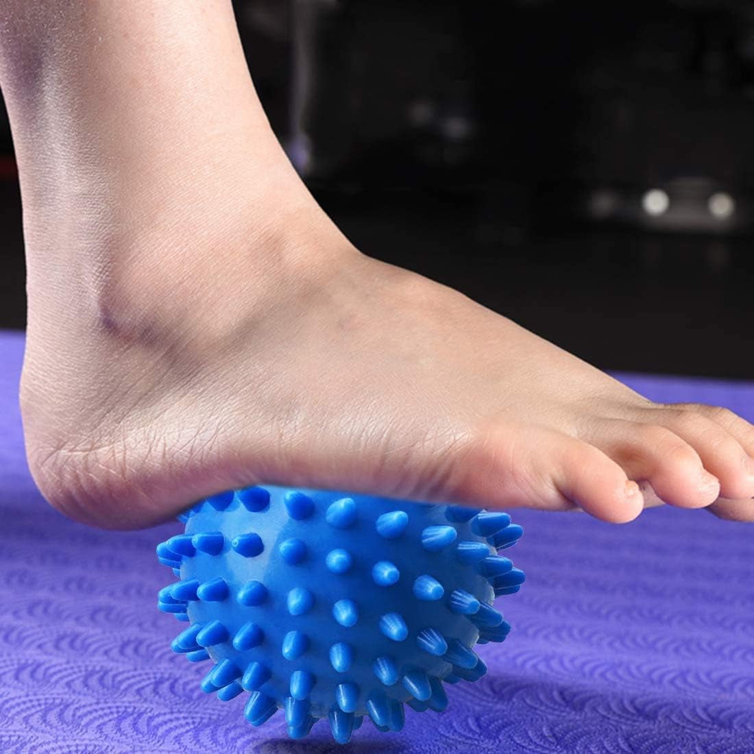 Professional Massage Balls Foot Ball Foot Massager Spiky Roller for Deep Tissue Trigger Point Plantar Fasciitis Reflexology Stress Therapy Myofascial Release, Blue(2 Pack)